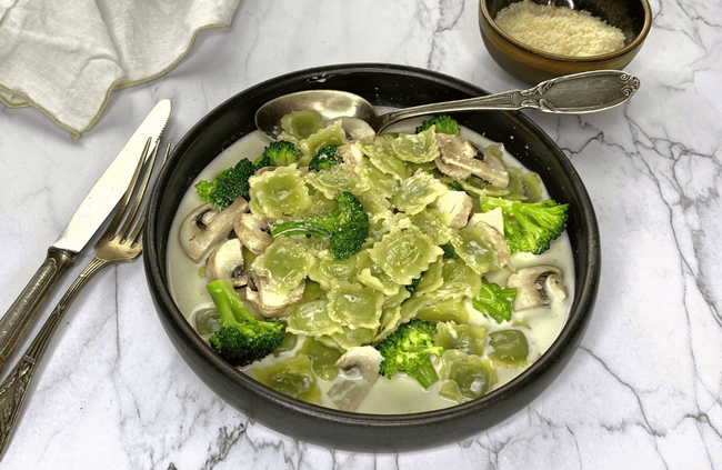Recette Ravioles de Romans, brocolis et champignons à la crème, plaisir de cuisiner au quotidien.