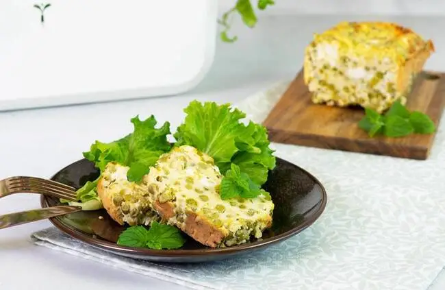 Recette Clafoutis de petits pois à la menthe - Melon, plaisir de cuisiner au quotidien.
