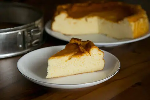 Recette de Gâteau au fromage blanc - Caramel au beurre salé