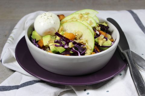 Recette de Salade complète aux légumes d'hiver et aux épices douces