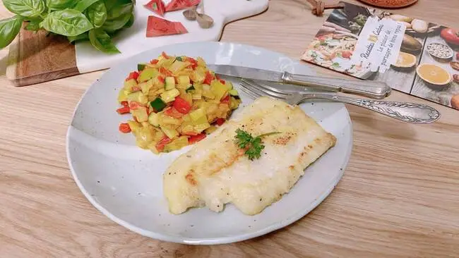 Recette Filet de poisson meunière, poêlée de légumes, plaisir de cuisiner au quotidien.
