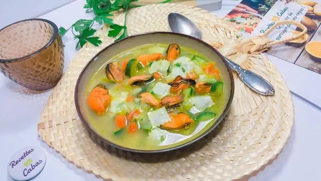 Recette Soupe de moules aux ravioles et petits légumes