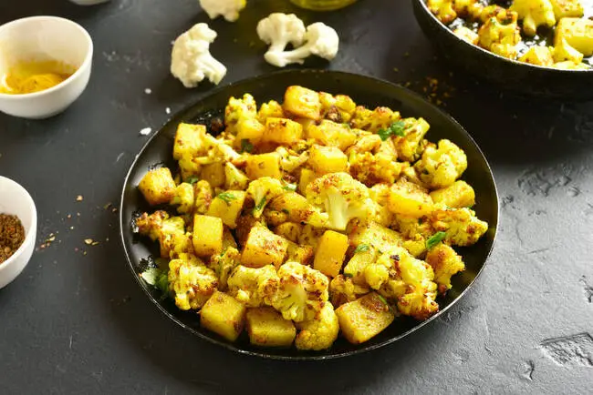 Recette Curry de chou fleur et de pommes de terre (SG)
