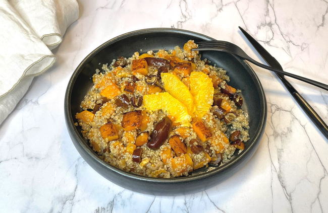 Recette Potimarron rôti à l'orange, quinoa et dattes