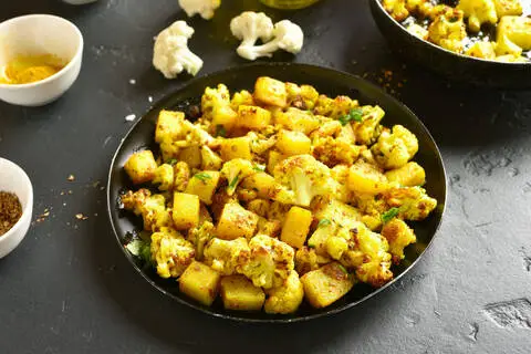 Recette de Curry de chou fleur et de pommes de terre